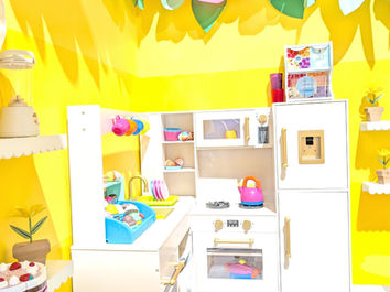 The Bee’s Knees Play Cafe in Arab, AL — a family-friendly indoor playground and café.